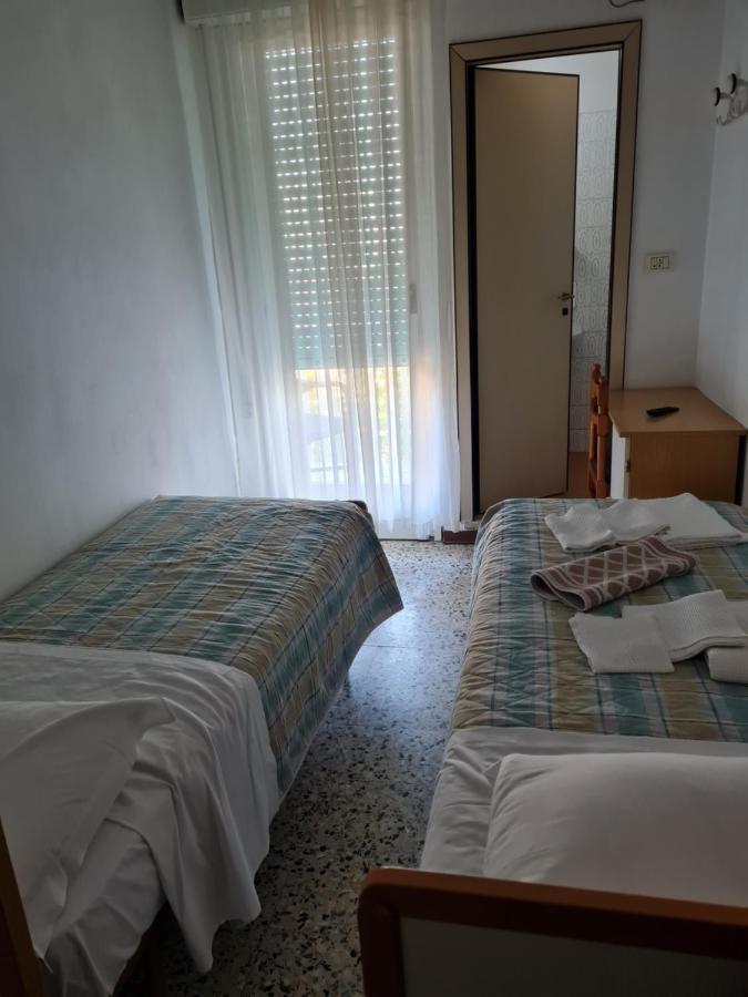 Hotel Marconi Miramare ريميني المظهر الخارجي الصورة