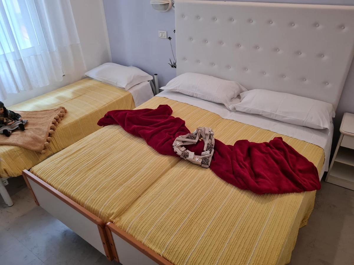 Hotel Marconi Miramare ريميني المظهر الخارجي الصورة