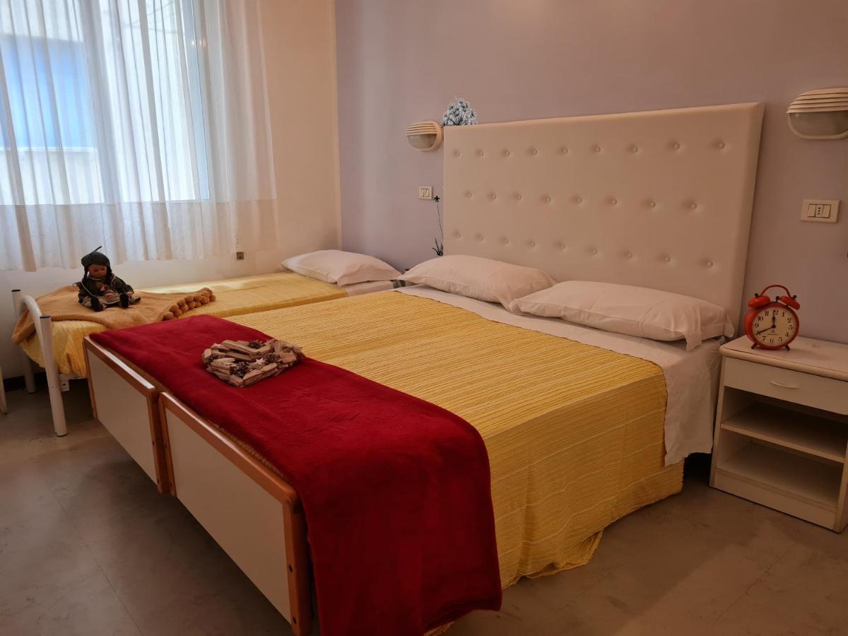 Hotel Marconi Miramare ريميني المظهر الخارجي الصورة
